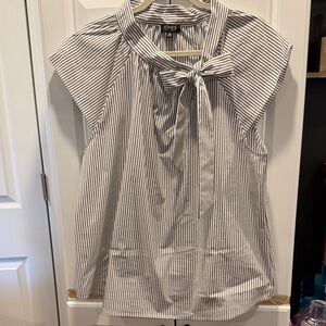 Women's Striped Black and White Top